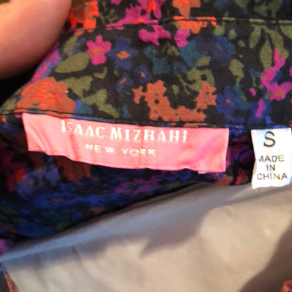 Floral button top - Picture 2 of 2